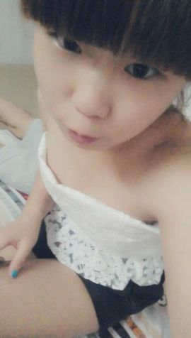 未来的、尹曦主播照片