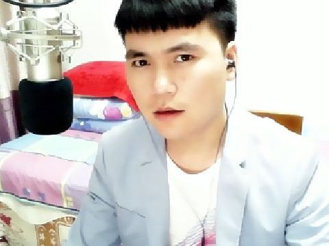 熊七七海报