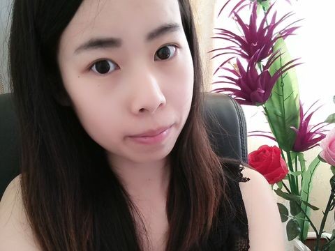 小小小小梦儿、海报