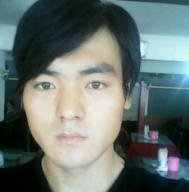 ღ﹏梓鑫家❥╯刚刚的主播照片