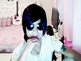 mc亦杰主播照片