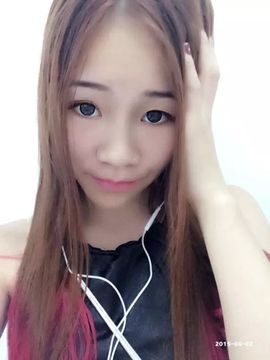 忧伤猫猫主播照片