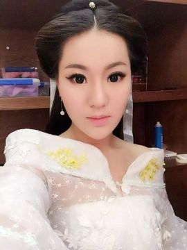 依❤琳主播照片