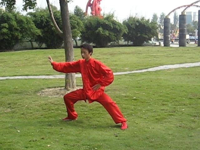 吉定月光（邹跃亮）主播照片