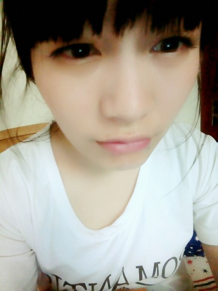 错覚的主播照片