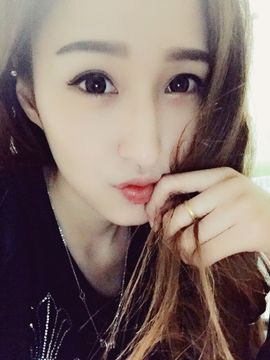 笑笑（爱是回忆美好）主播照片