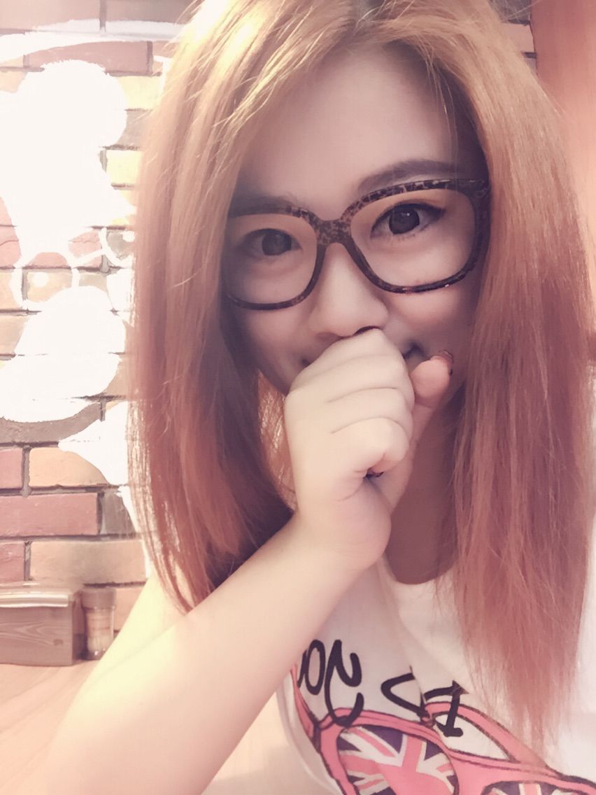 啥也不是了主播照片