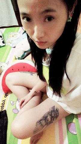 阳光下の星主播照片