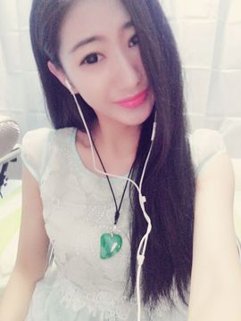 じ★╮岑儿✿主播照片