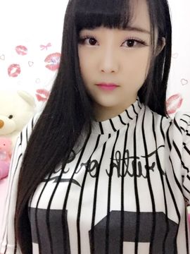 小小西521主播照片