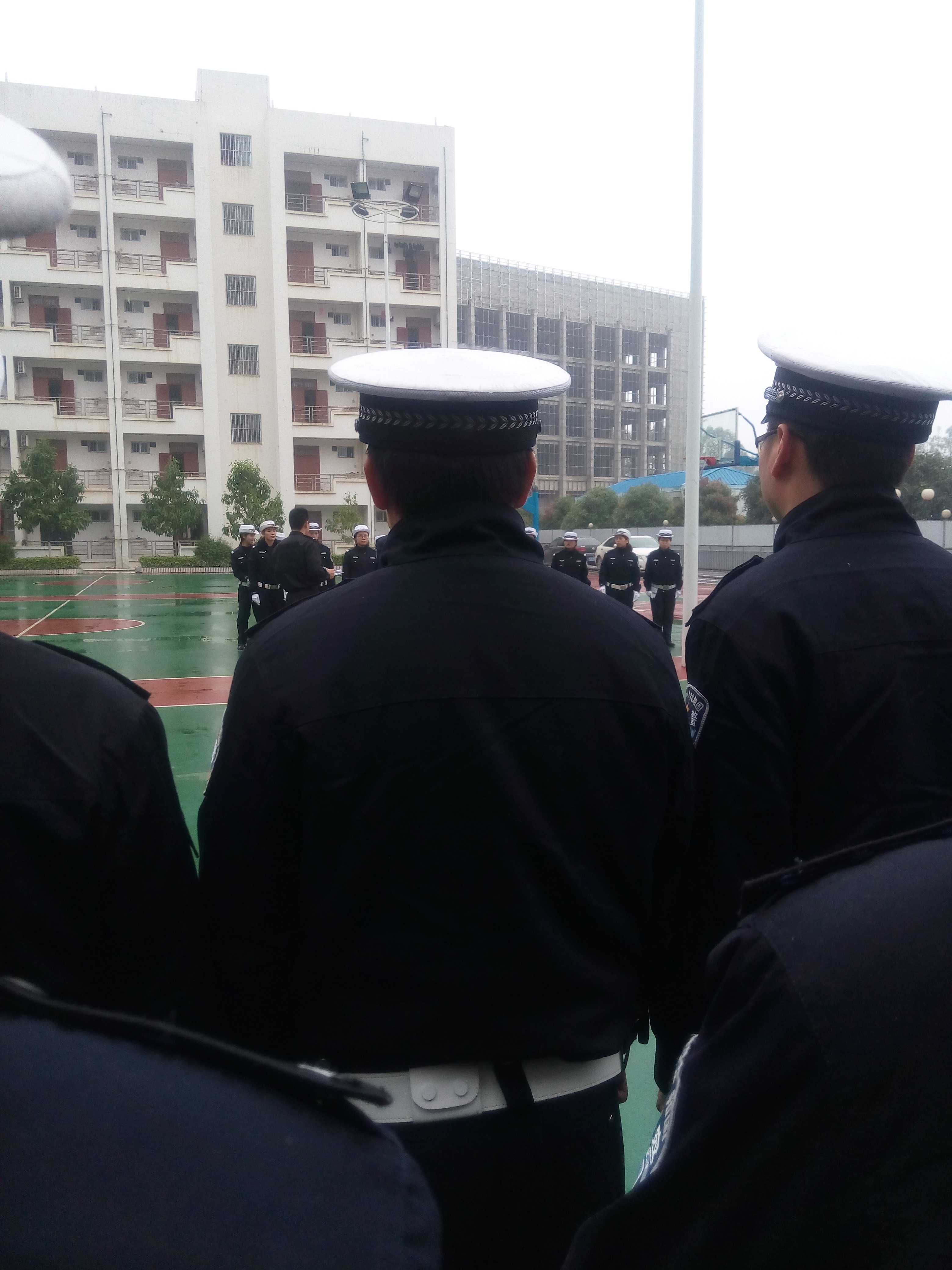 ●红莮主播照片