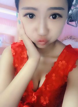 シ小雨丶Jenny主播照片