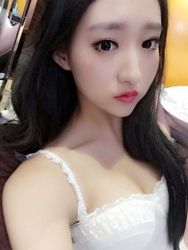 风中的风铃主播照片