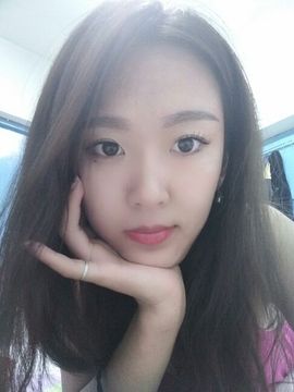 虫虫特爱唱歌主播照片