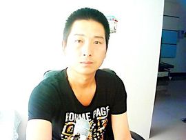 龙行天下8w主播照片