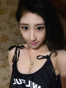 风中的风铃主播照片