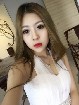 风中的风铃主播照片