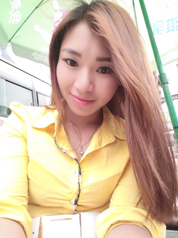 回忆^V^的主播海报