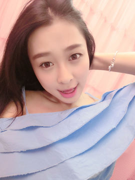 张伊慧Vicky主播照片