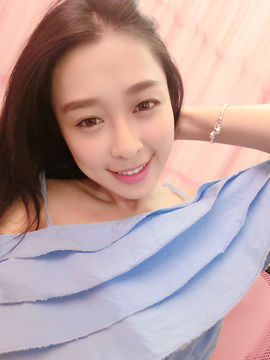 张伊慧Vicky主播照片