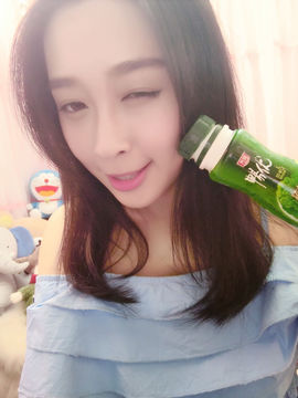 张伊慧Vicky主播照片