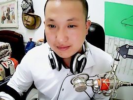 不要忽略朋哥欧巴主播照片