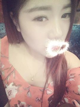 贝贝8w主播照片