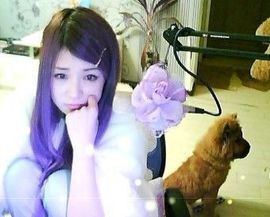 愉悦e主播照片