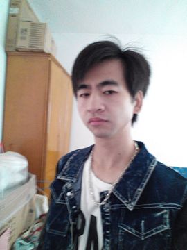 悲伤诗人流浪死亡主播照片