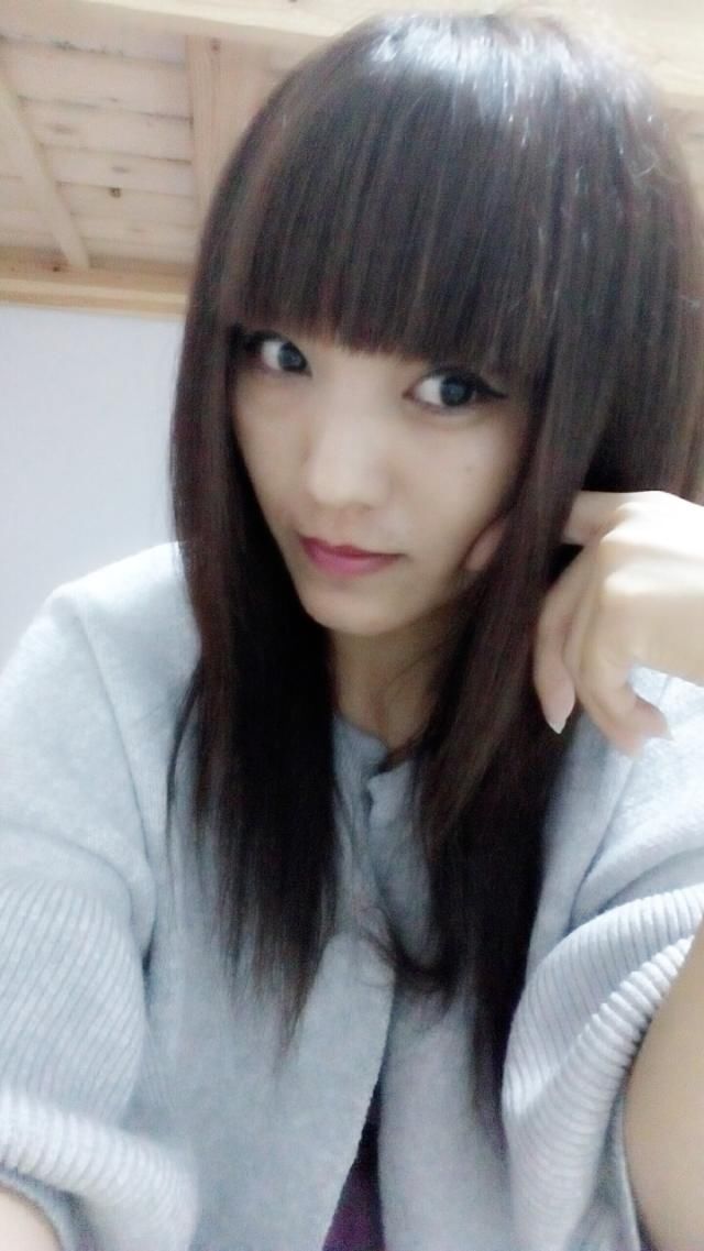 準(zhǔn)備驚艷的主播照片