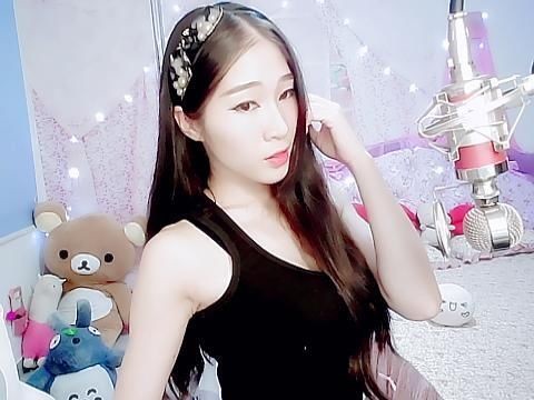 Nami酱海报