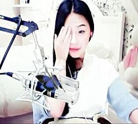 Tina╰✿╭小乔主播照片