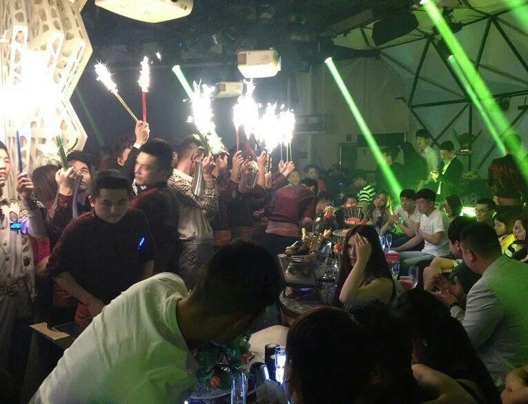 雷★刚的主播照片