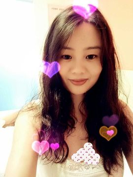 古筝美女主播照片