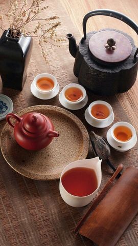 李陆宇主播照片
