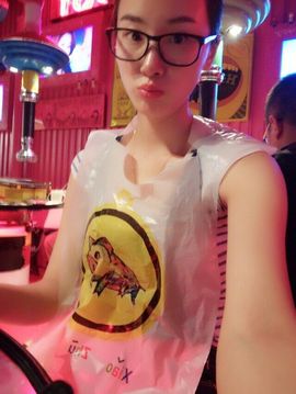 Crystal丶小静主播照片