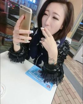 童童童.主播照片