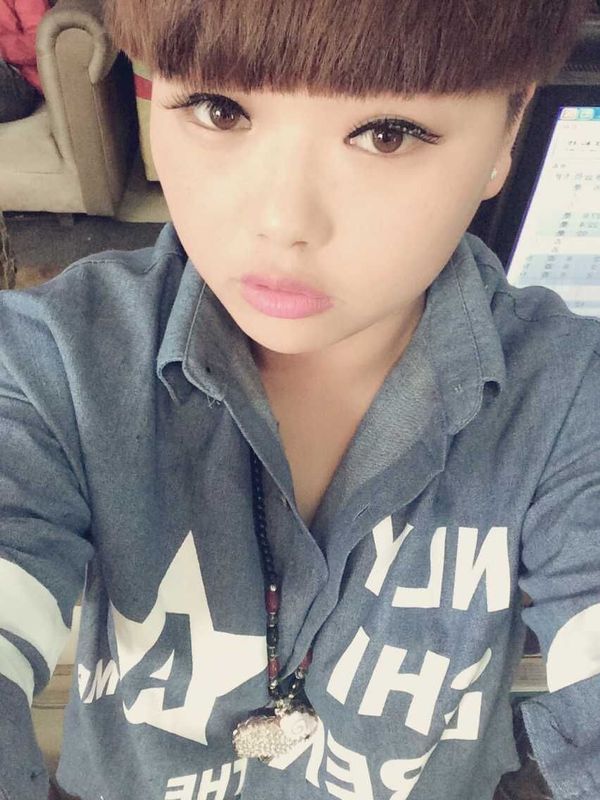 逗比丹丹的主播海报