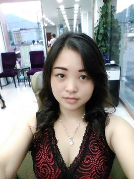 蚀骨💕冷美人主播照片