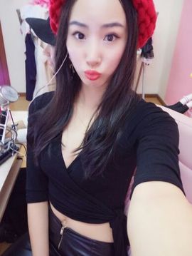 Crystal丶小静主播照片