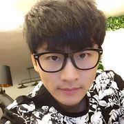 一只爱上桔子的苹果