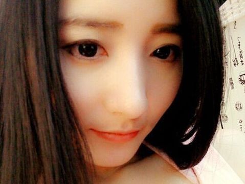︵o○夜丶糖心海报