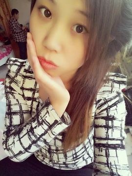 小熙谁来疼主播照片