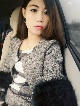 小熙谁来疼主播照片