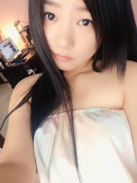 主播你好迷人主播照片
