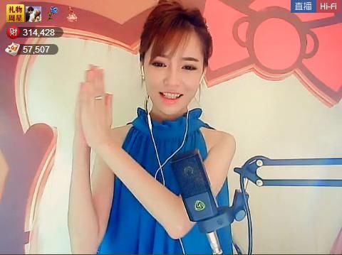 风中的风铃的图片