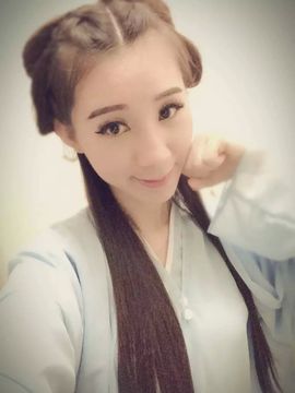 じ★╮凡间精灵小小✿主播照片