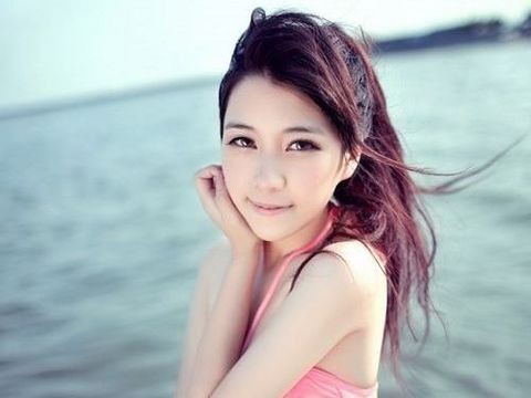 ，，。，。？？。海报