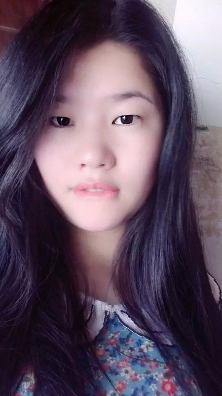 山里菇娘的主播海报