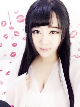 小小西521主播照片